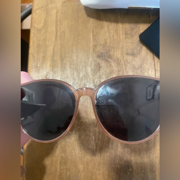 I-Sea Sedona Sunglasses - Picture 4 of 5